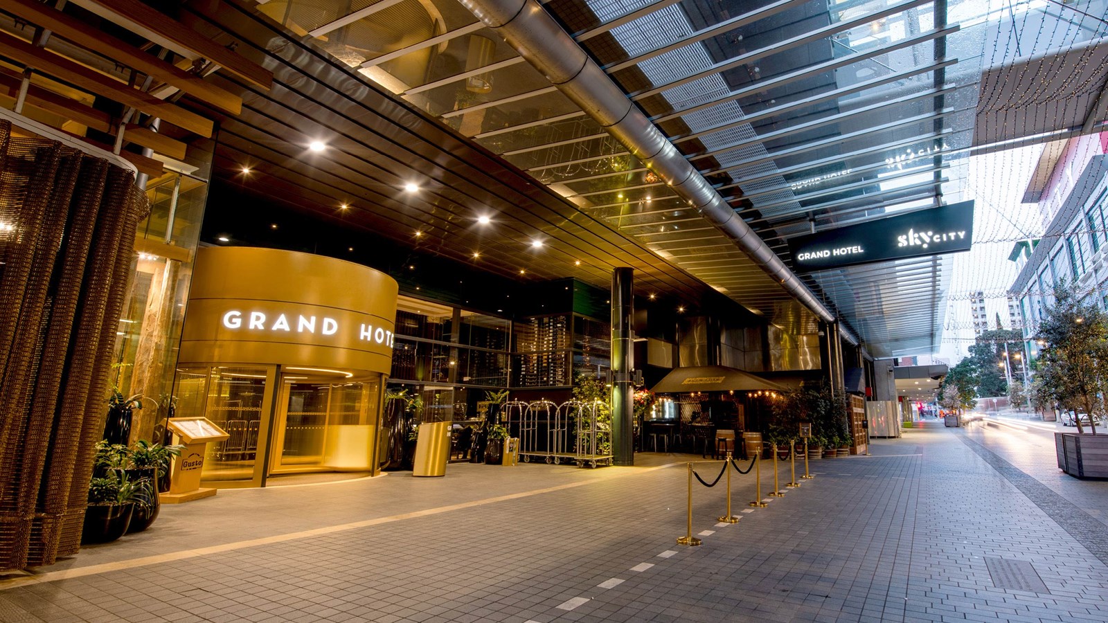 The Grand by SkyCity Auckland Exterior